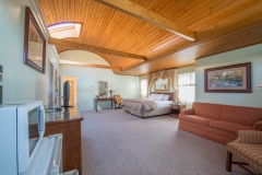 Honeymoon Suite